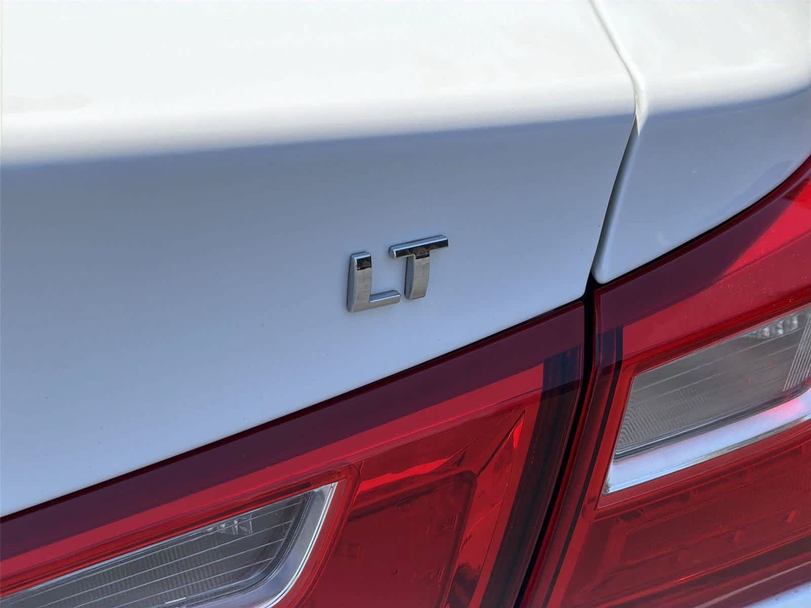 Used 2024 Chevrolet Malibu LT FWD image 8