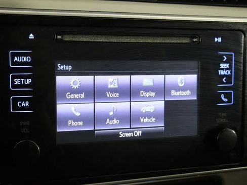 Used 2017 Toyota Corolla LE FWD image 33