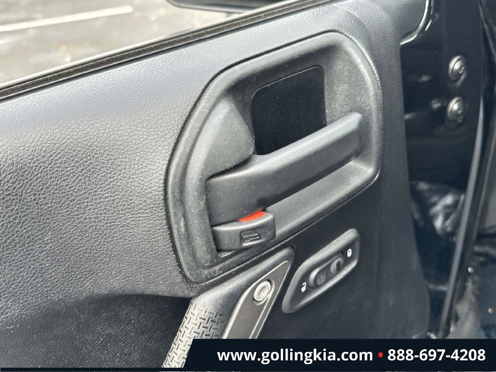 Used 2015 Jeep Wrangler Sport AWD/4WD image 14