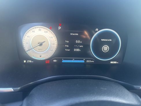 Used 2022 Hyundai Santa Fe Limited image 6