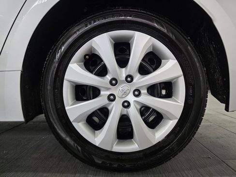 Used 2025 Toyota Corolla LE image 23