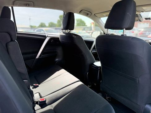 Used 2018 Toyota RAV4 LE w/ All Weather Liner Package FWD image 34