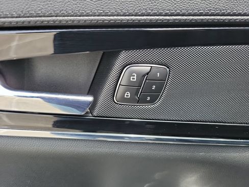 Certified 2022 Lincoln Nautilus FWD image 17