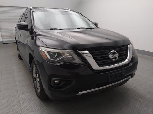 Used 2018 Nissan Pathfinder SV AWD/4WD image 14