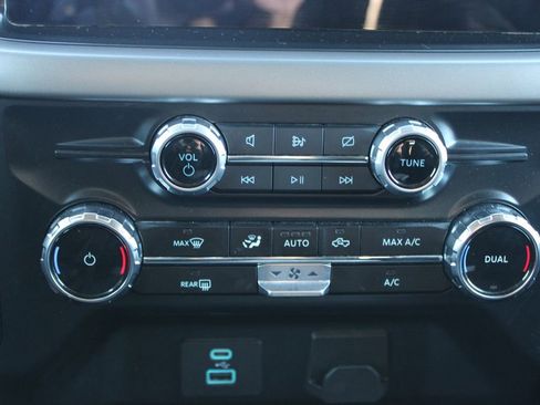 Used 2024 Ford F150 XLT w/ FX4 Off-Road Package image 44