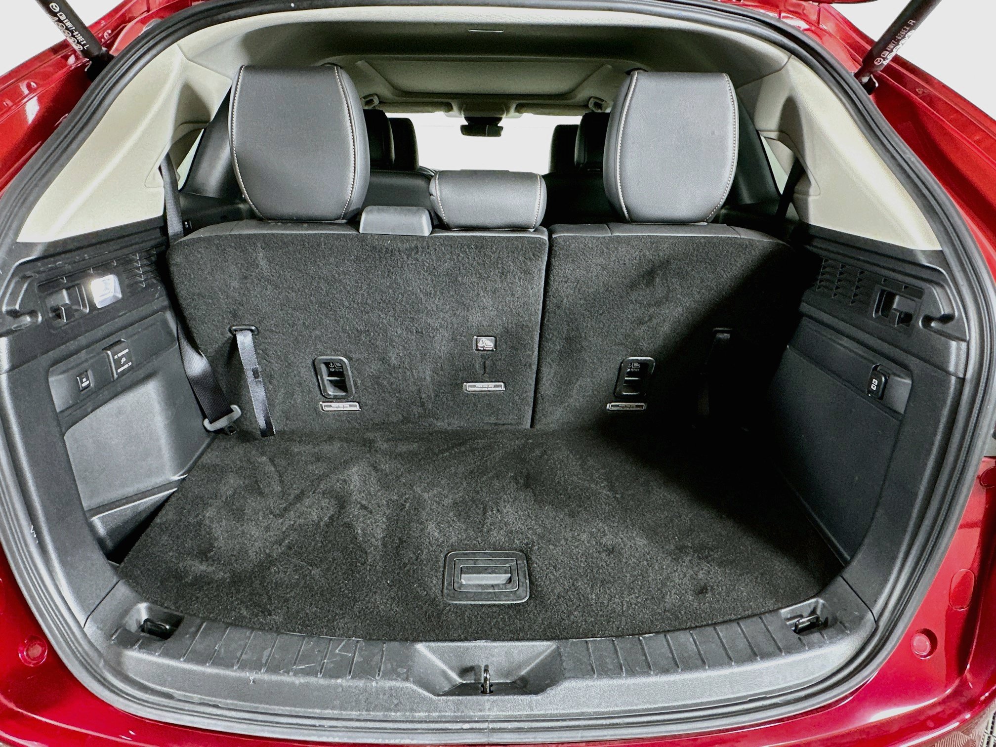 Used 2024 MAZDA CX-90 Plug-In Hybrid w/ Premium Pkg AWD/4WD image 28