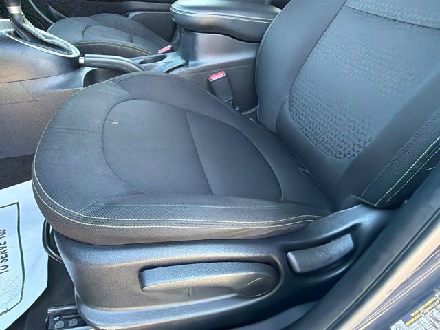 Used 2015 Kia Soul + FWD image 22