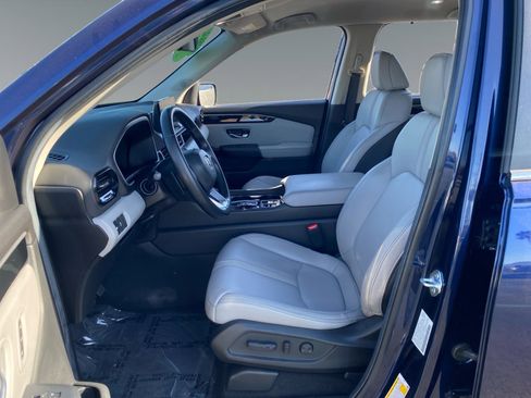 Used 2025 Honda Pilot EX-L image 9