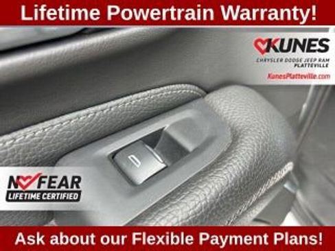 Used 2023 GMC Yukon XL Denali image 50