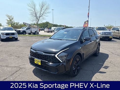 Used 2025 Kia Sportage X-Line AWD/4WD image 3