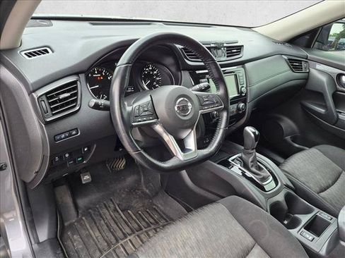 Used 2020 Nissan Rogue S w/ Special Edition Package FWD image 10