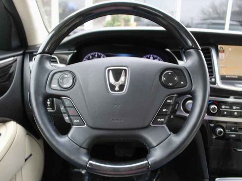 Used 2016 Hyundai Equus Signature image 13