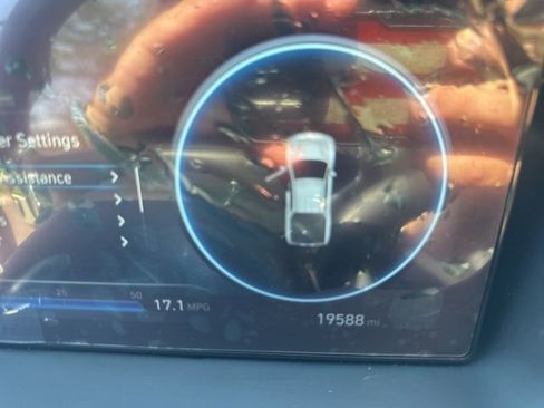 Used 2023 Hyundai Santa Cruz Night image 13