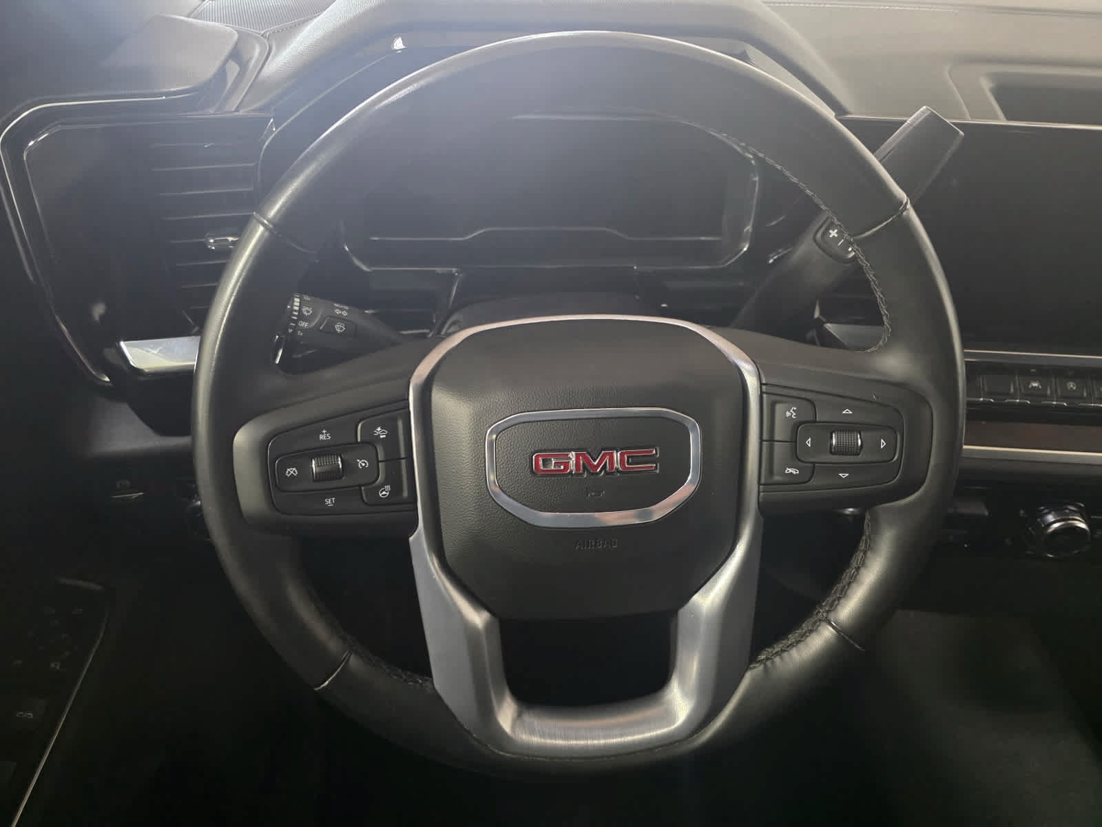 Used 2025 GMC Sierra 1500 SLT AWD/4WD image 22