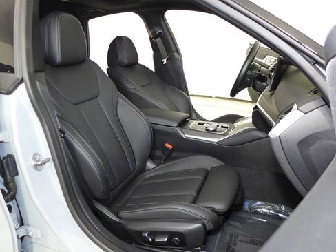 Certified 2024 BMW i4 eDrive40 w/ M Sport Package image 19