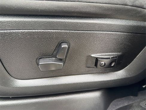 Used 2024 RAM 2500 Big Horn image 12