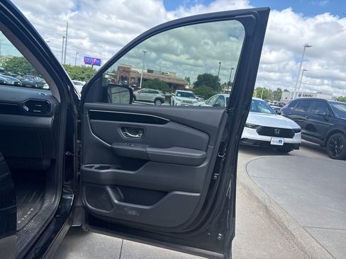 Used 2023 Honda Pilot Touring image 26