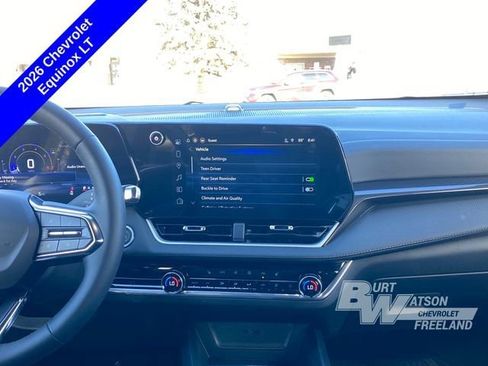 New 2026 Chevrolet Equinox LT w/ Convenience Package II image 18