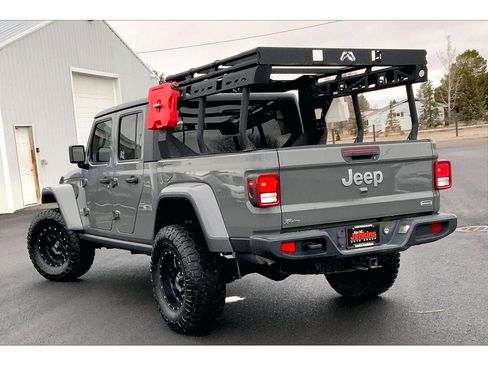 Used 2020 Jeep Gladiator Overland w/ Popular Equipment Package image 13
