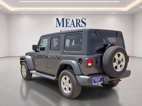 Used 2023 Jeep Wrangler Unlimited Sport AWD/4WD image 3