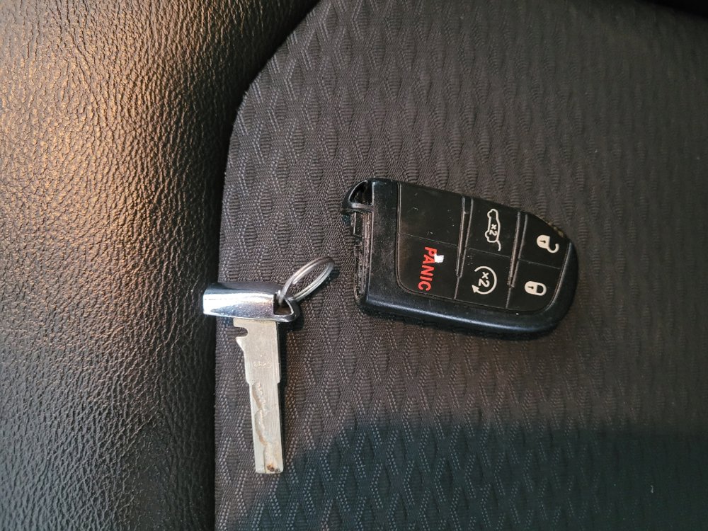 Used 2022 Jeep Compass Latitude w/ Convenience Group FWD image 32