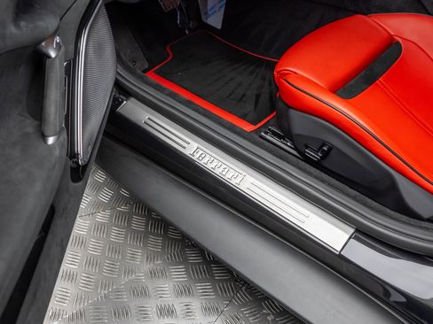 Certified 2022 Ferrari Roma RWD image 14