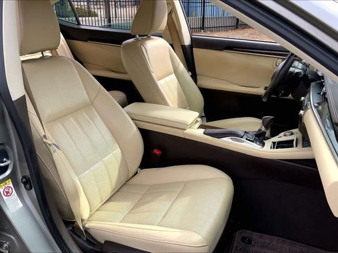 Used 2017 Lexus ES 350 image 8