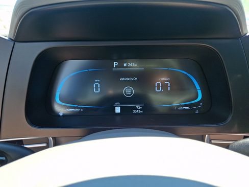 Certified 2025 Hyundai Elantra Sport FWD image 19