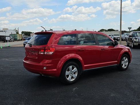 Used 2013 Dodge Journey American Value Package w/ Flexible Seating Group FWD image 17