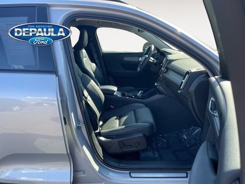 Used 2024 Volvo XC40 B5 Plus w/ Protection Package Premier AWD/4WD image 19