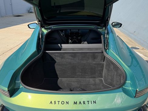 Used 2023 Aston Martin V8 Vantage Coupe RWD image 29