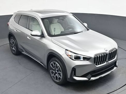Used 2026 BMW X1 xDrive28i w/ Technology Package AWD/4WD image 21