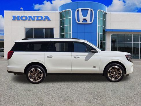 Used 2025 Ford Expedition Max King Ranch AWD/4WD image 2