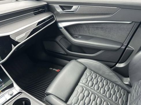 Used 2022 Audi RS 6 image 36