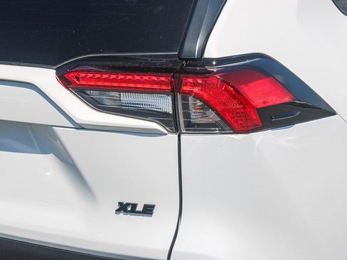 Used 2023 Toyota RAV4 XLE w/ Convenience Package image 15