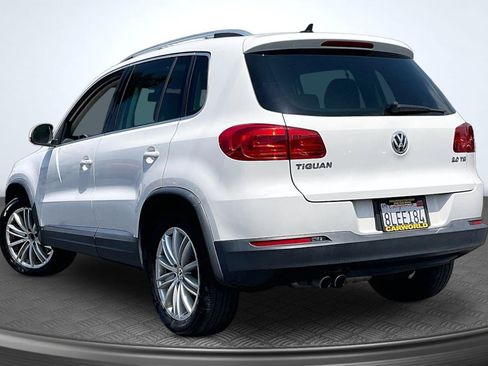 Used 2013 Volkswagen Tiguan SE FWD image 2