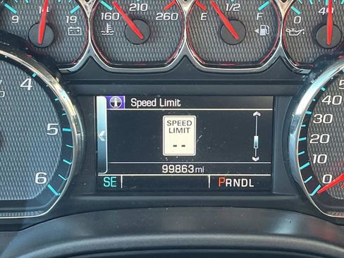 Used 2017 Chevrolet Silverado 1500 LTZ Z71 image 38