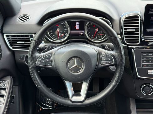 Used 2018 Mercedes-Benz GLE 350 w/ Premium 1 Package image 24