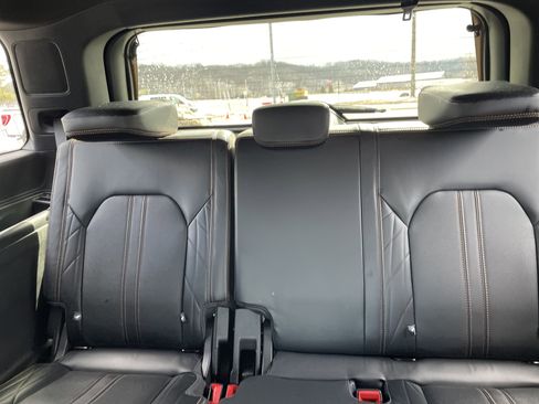 Used 2024 Ford Expedition Platinum image 14