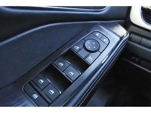 Used 2021 Nissan Rogue SV w/ Premium Package image 20