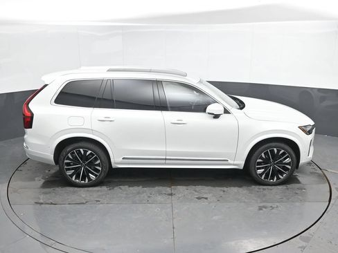 New 2026 Volvo XC90 B6 Plus w/ Protection Package AWD/4WD image 28
