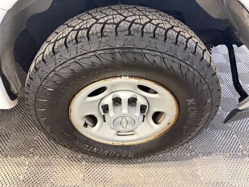 Used 2020 Chevrolet Express 3500 w/ Driver Convenience Package image 29