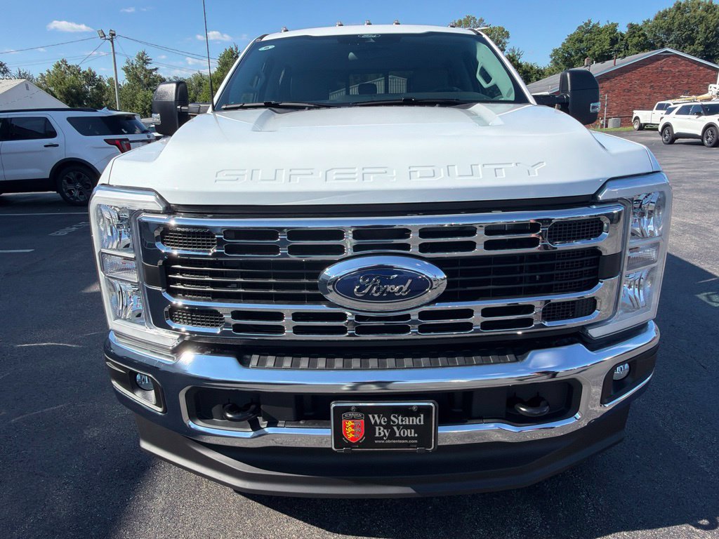 New 2026 Ford F350 XL w/ XL Chrome Package AWD/4WD image 8