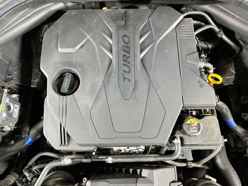 Used 2022 Genesis GV70 2.5T w/ Advanced Package AWD/4WD image 35