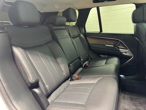 Used 2024 Land Rover Range Rover SE AWD/4WD image 38