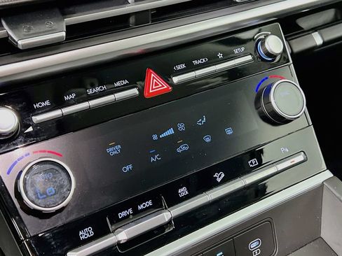 Certified 2026 Hyundai Santa Fe SE AWD/4WD image 14