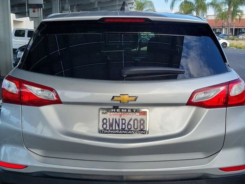 Used 2021 Chevrolet Equinox LS w/ LS Convenience Package FWD image 27