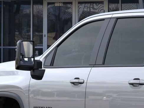 New 2026 Chevrolet Silverado 2500 LT image 12