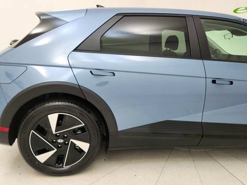 Used 2026 Hyundai Ioniq 5 SE RWD image 7