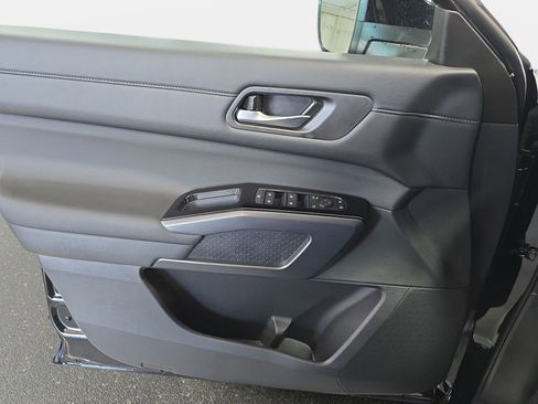 New 2026 Nissan Pathfinder SL image 26